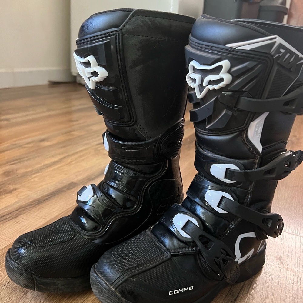 Motocross boots